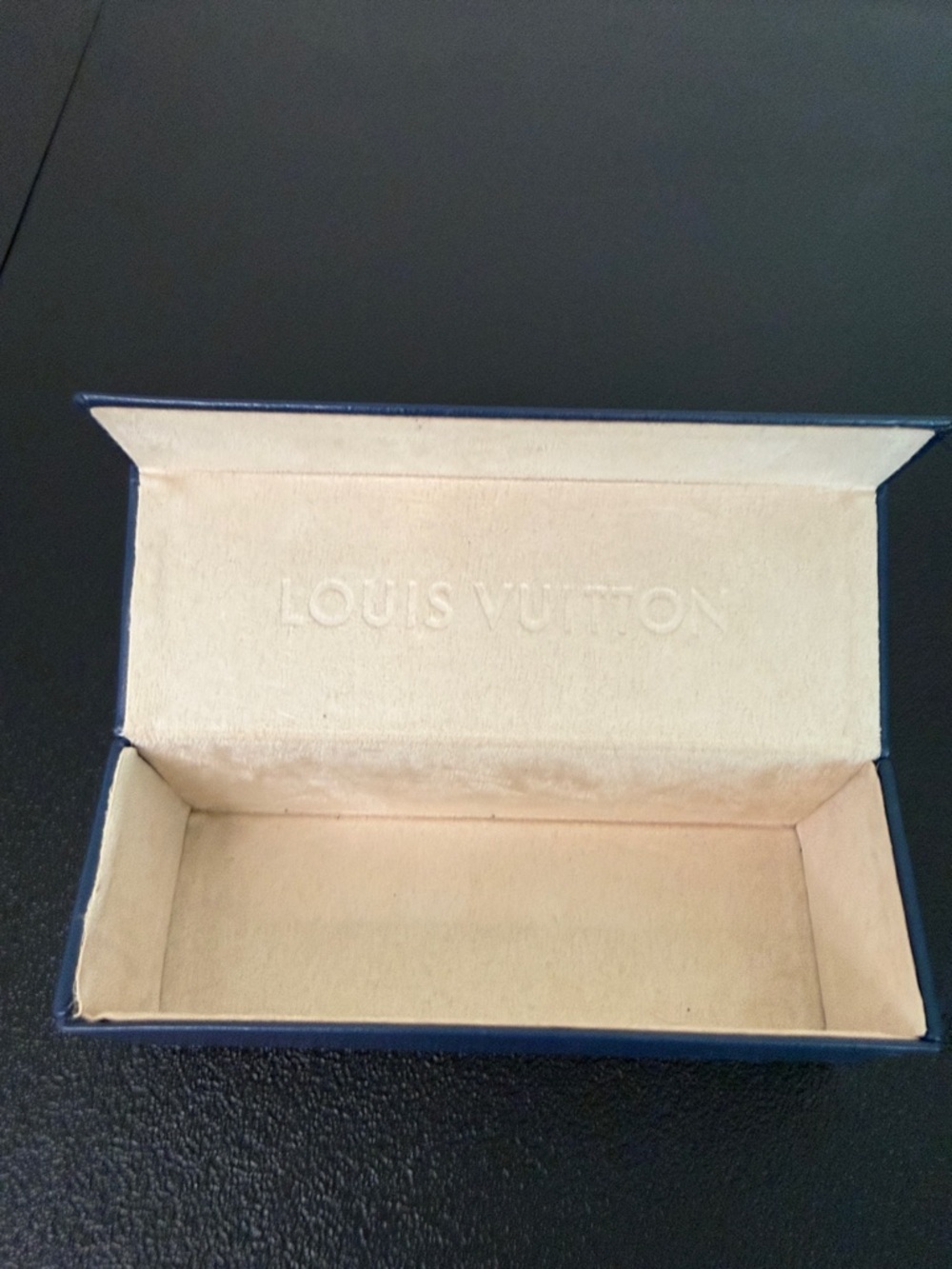 Louis Vuitton Silver and Black Gradient Aviator Sunglasses - Picture 6 of 8